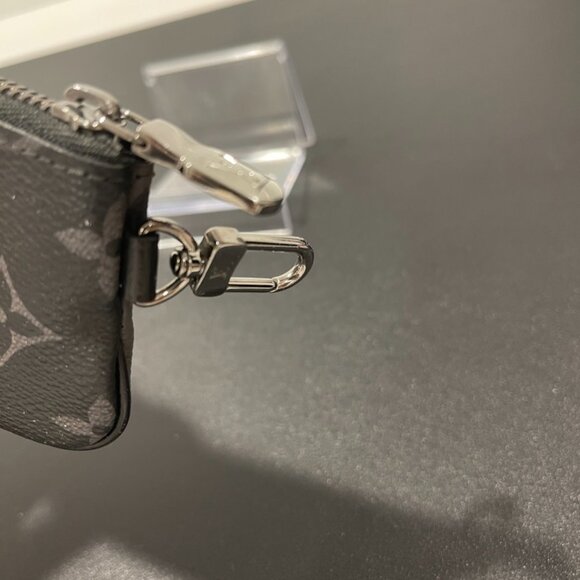 Louis Vuitton Reverse Monogram Eclipse Key Pouch (JB1121) - Picture 4 of 6